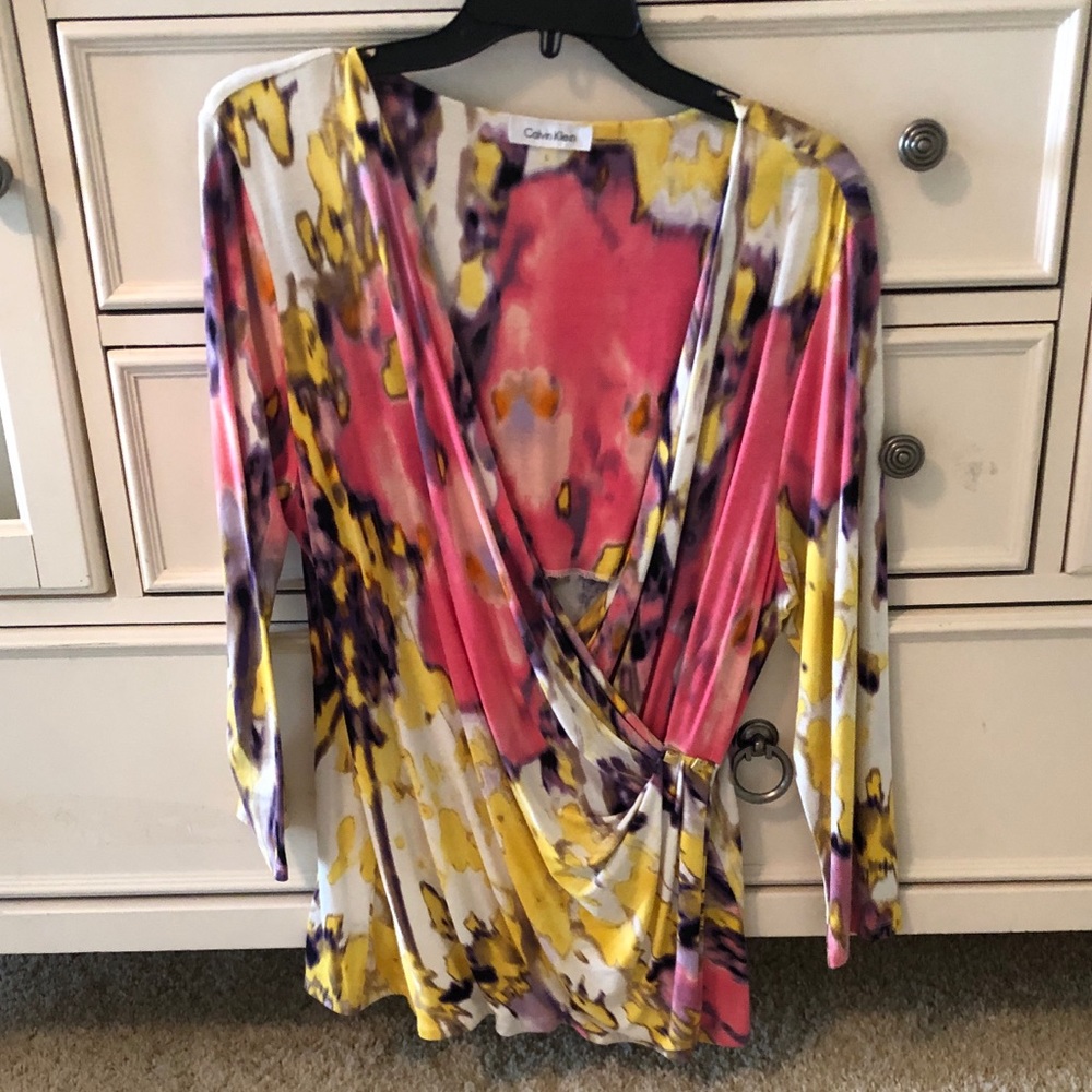 Calvin Klein drapey gathered top size L